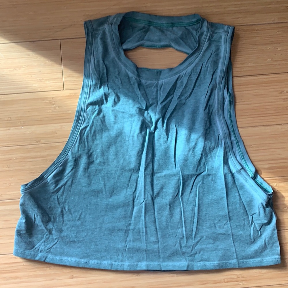 Lululemon green crop top